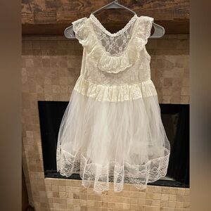 Trish Scully Worn ONCE! Size: 5